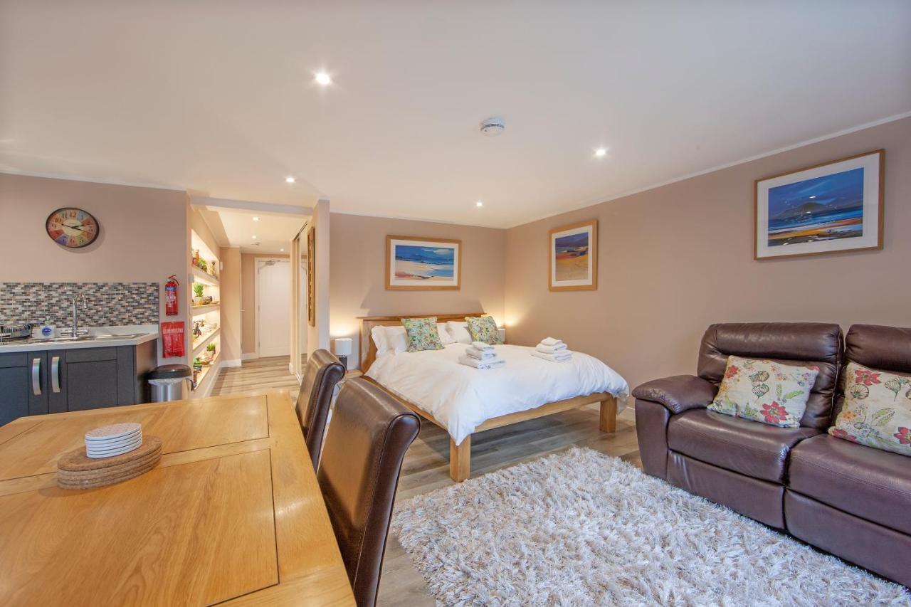 Premium Studio Apt “C” 오반 외부 사진